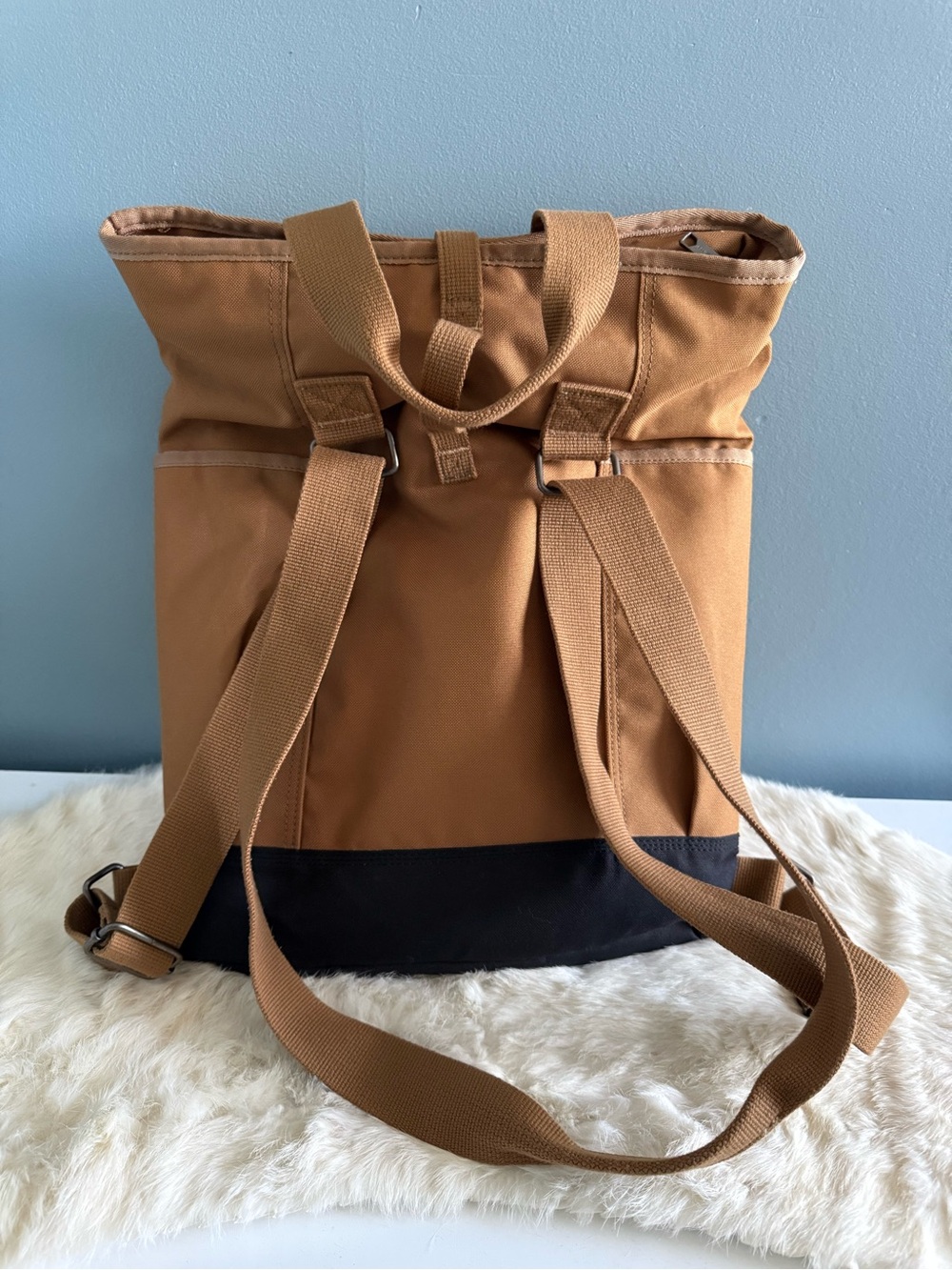 Carhartt Women's Hybrid Duck Brown Convertible Backpack - Picture 4 of 9
